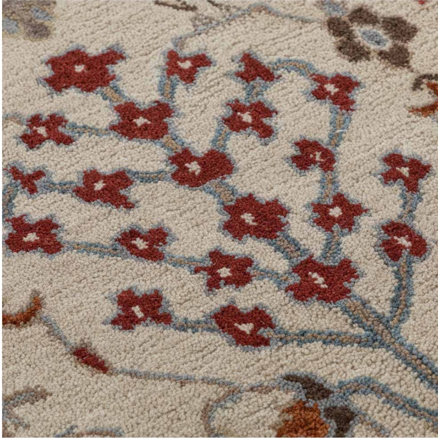 Persian design pattern tafted rug