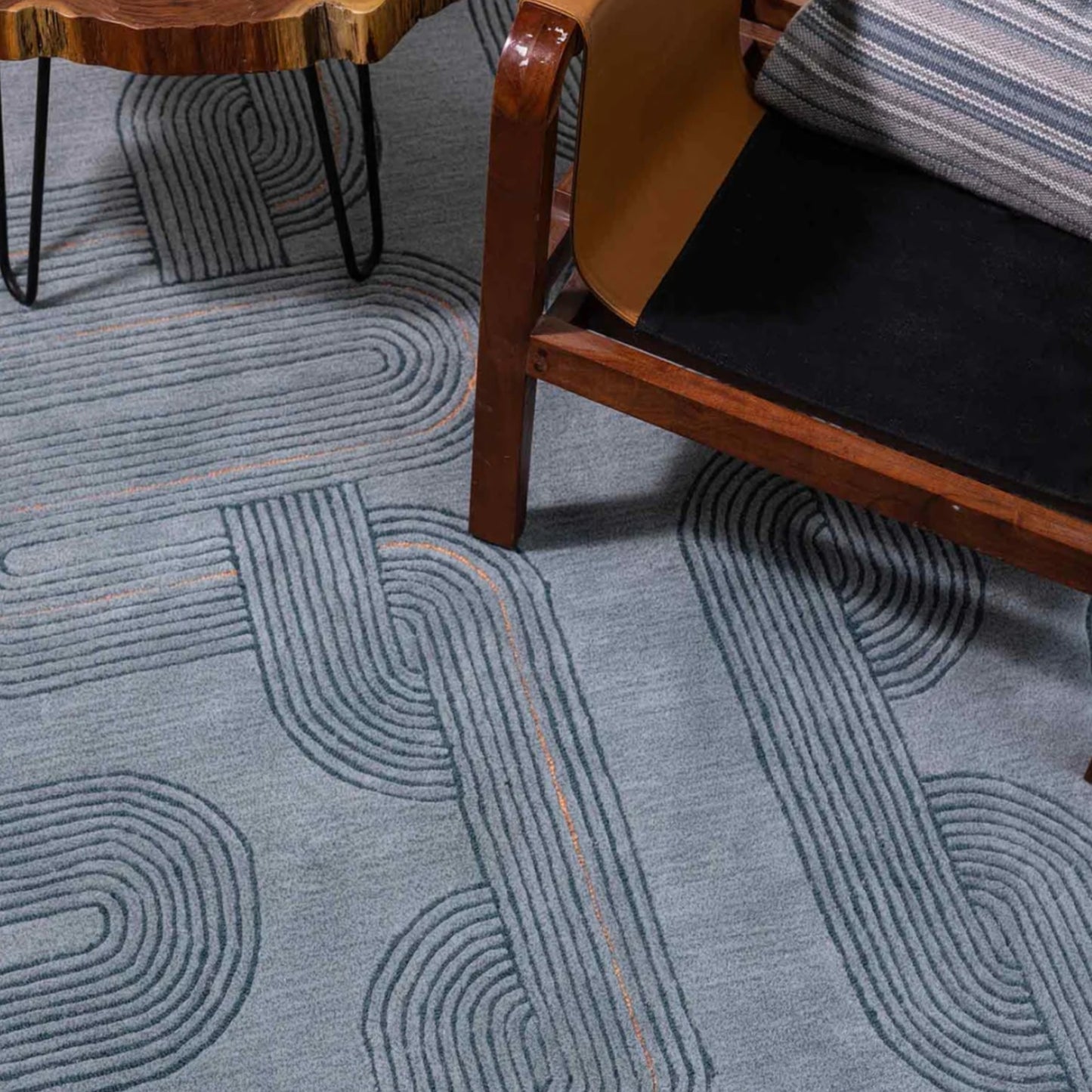 Modern design pattern tafted rug