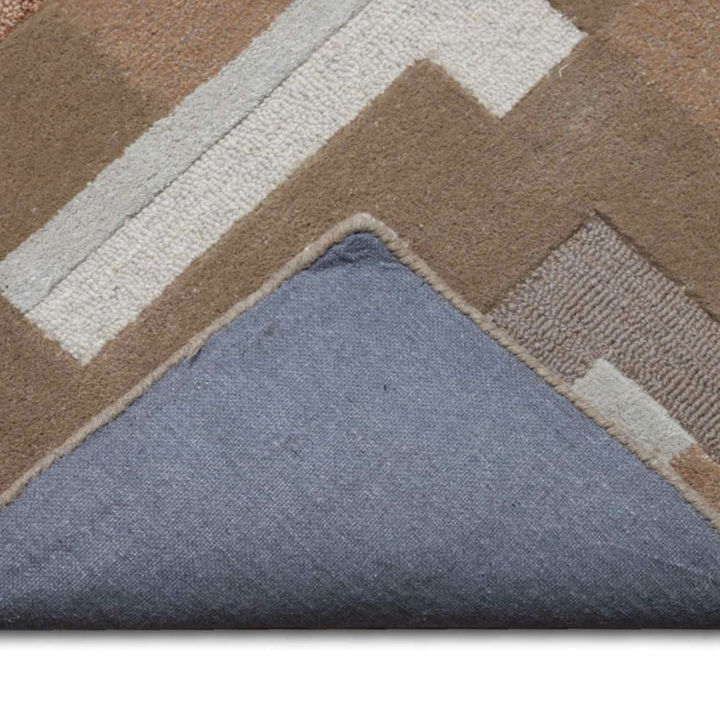 Modern design pattern tafted rug