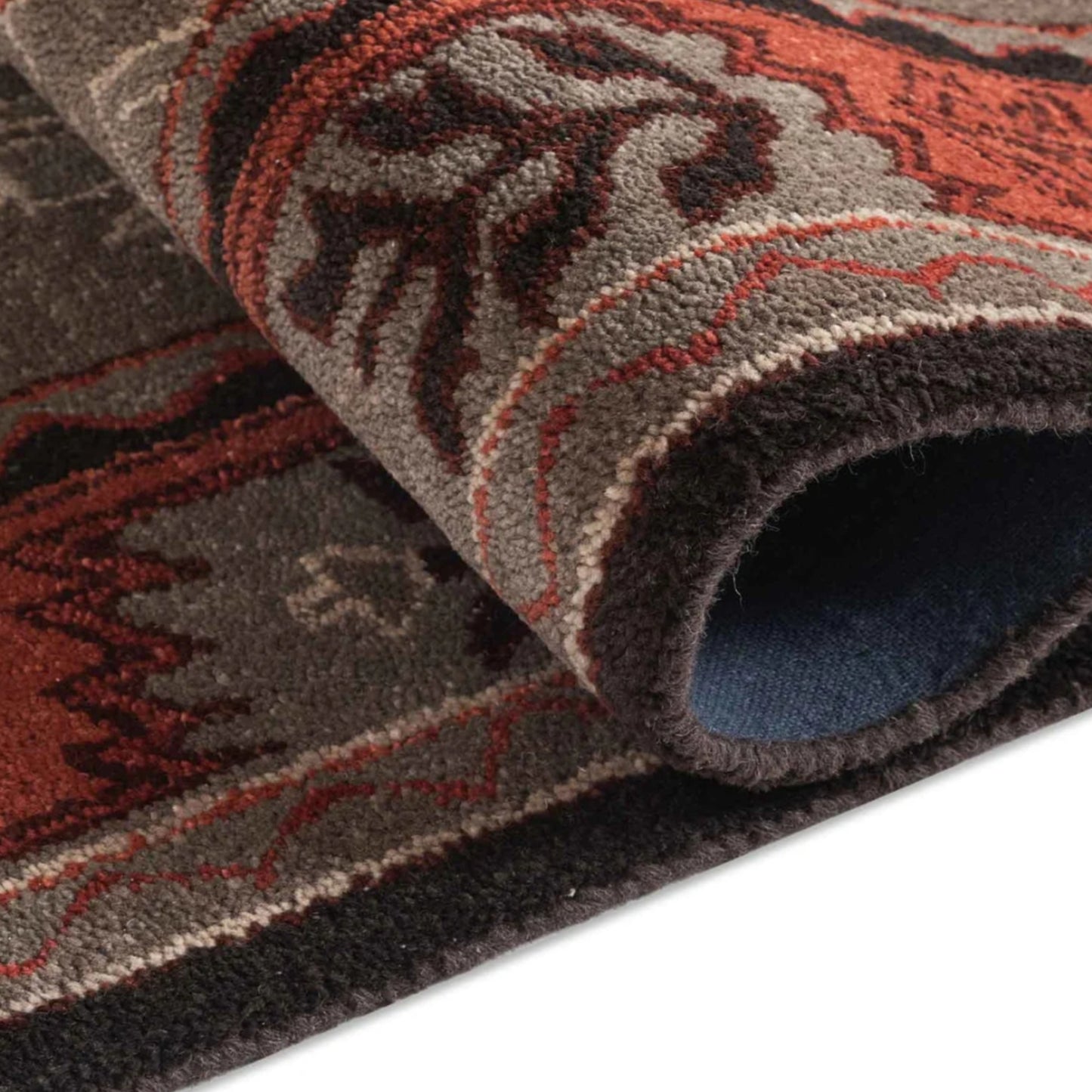 Persian design pattern tafted rug
