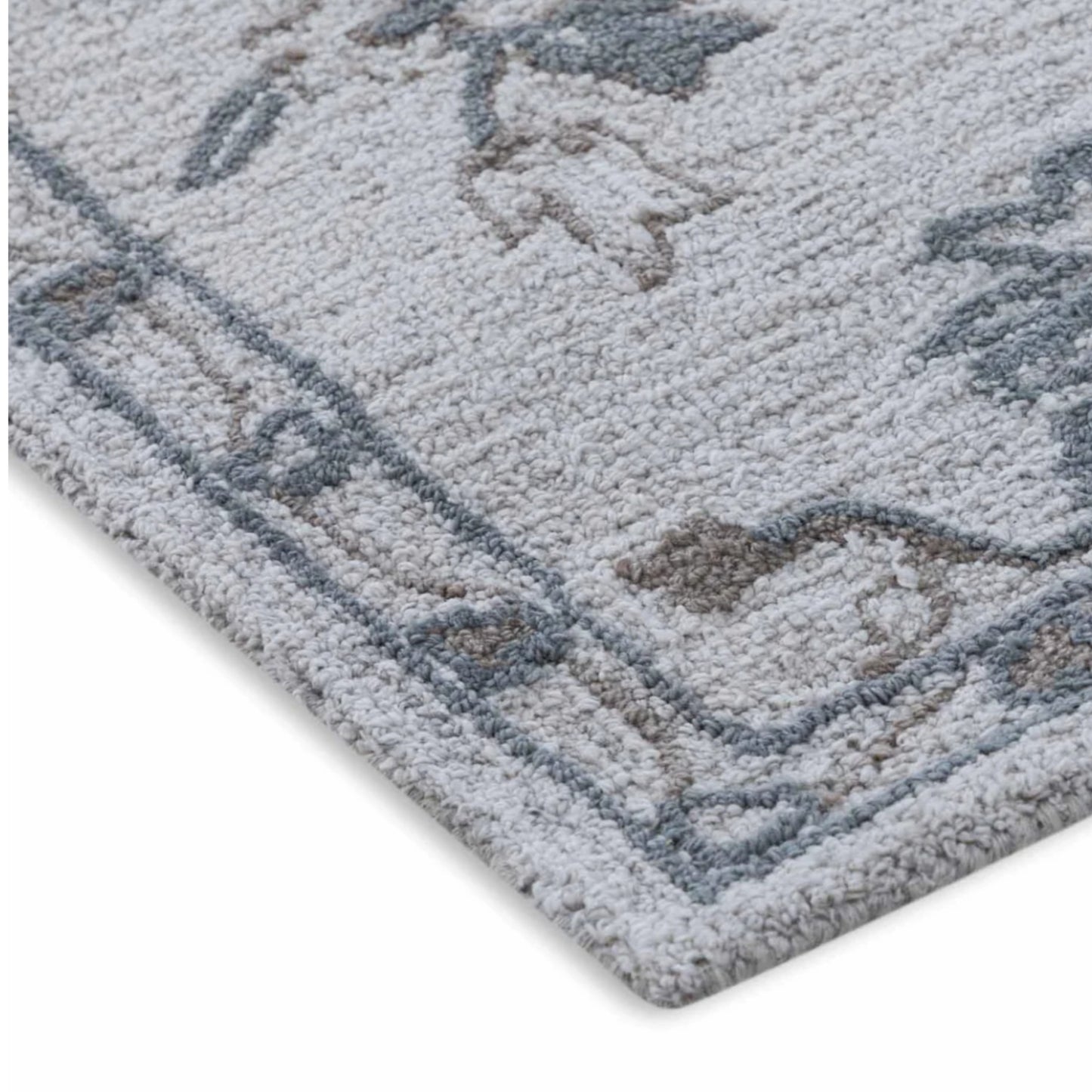 Persian design pattern tafted rug