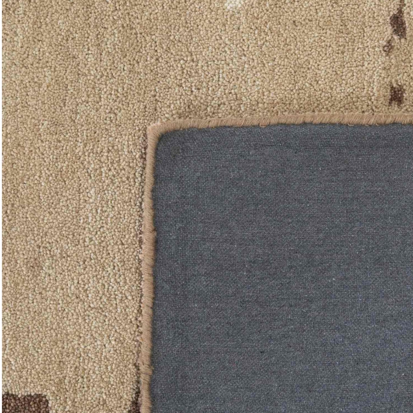 Modern design pattern tafted rug