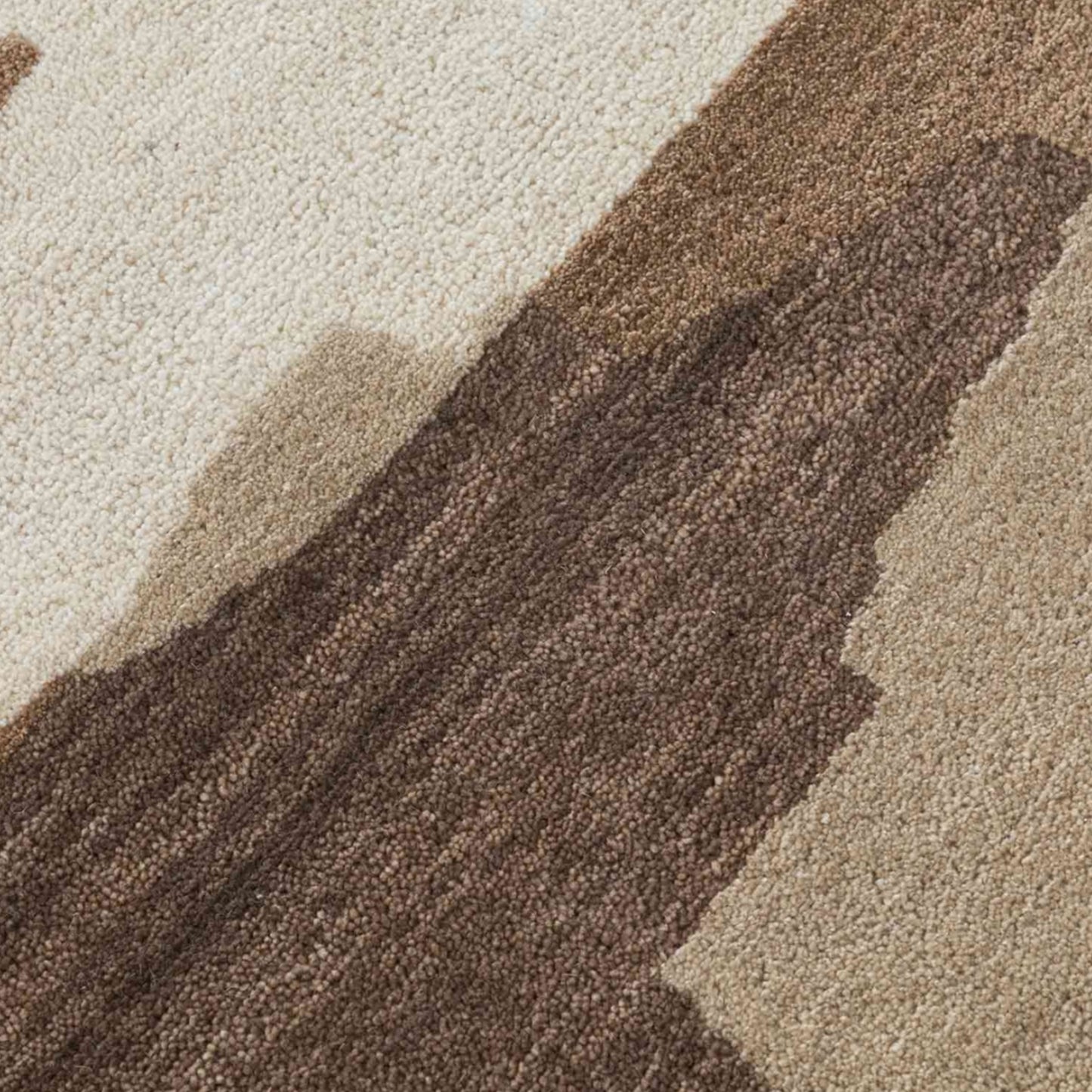 Modern design pattern tafted rug