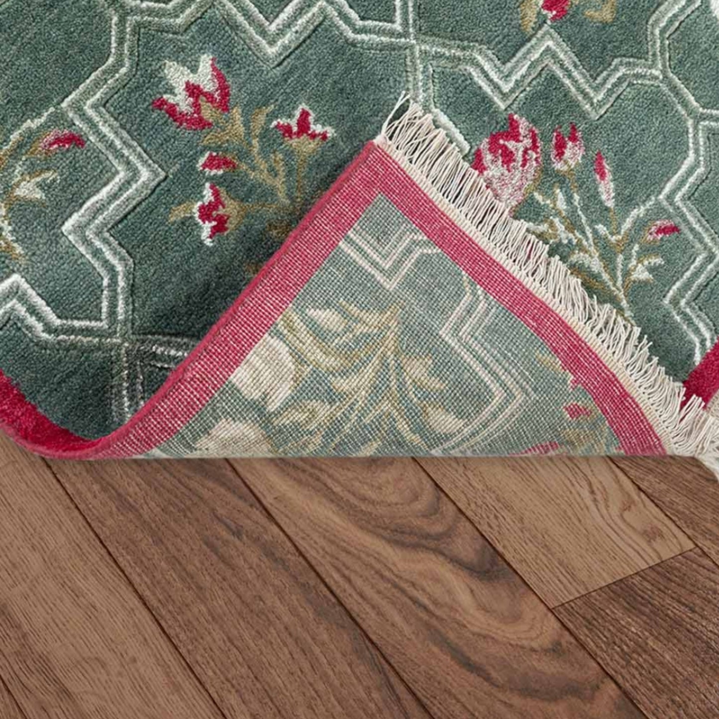 Persian design pattern Hand Knotted