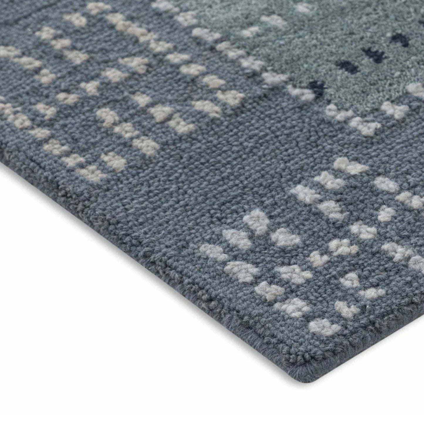 Persian design pattern tafted rug