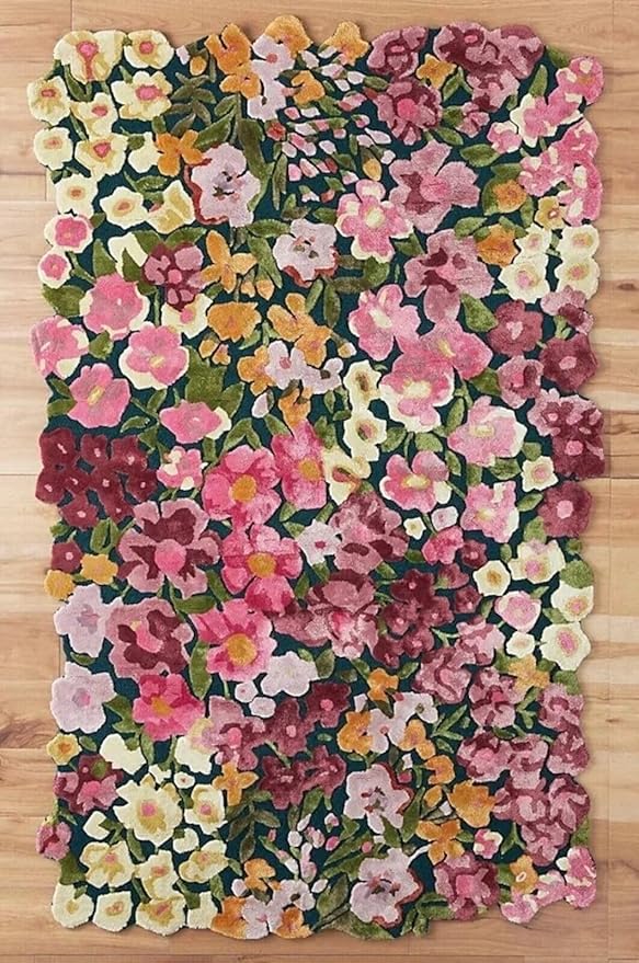 Persian design pattern tafted rug