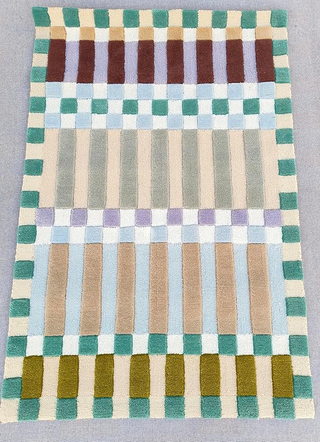 Modern design pattern tafted rug