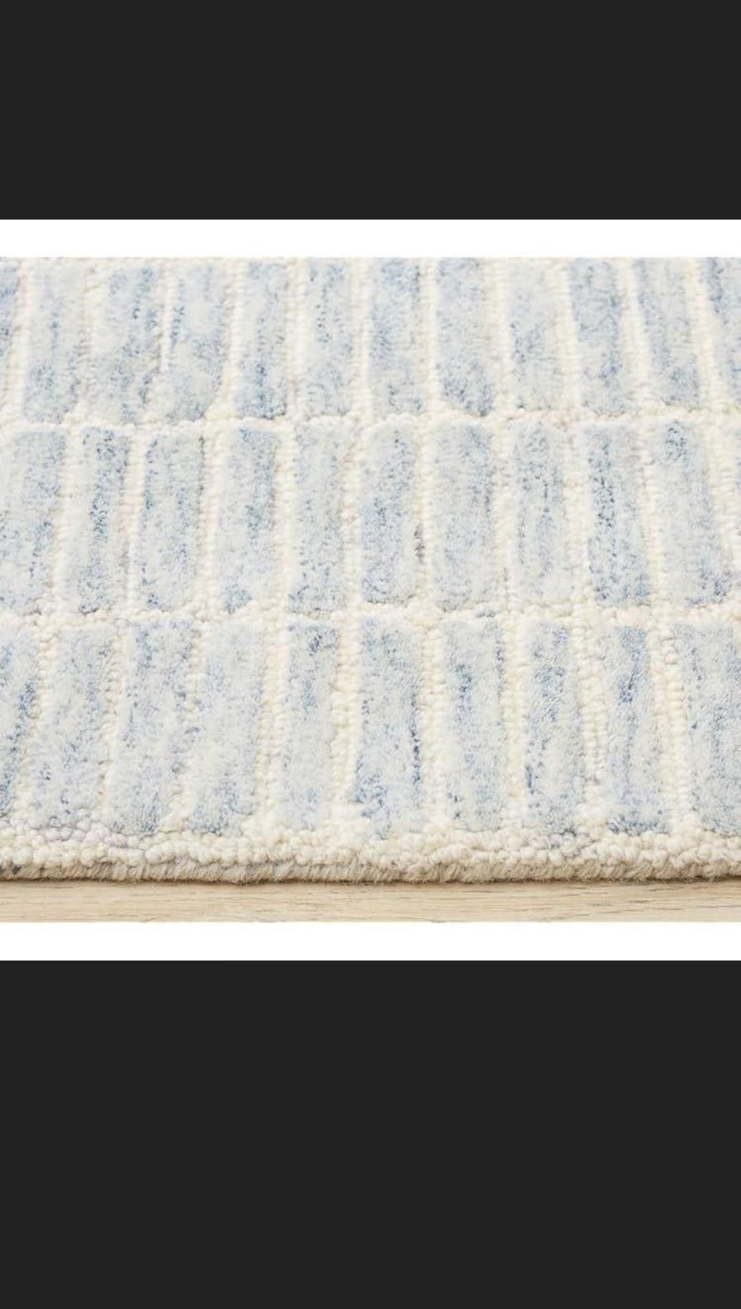 Modern design pattern tafted rug