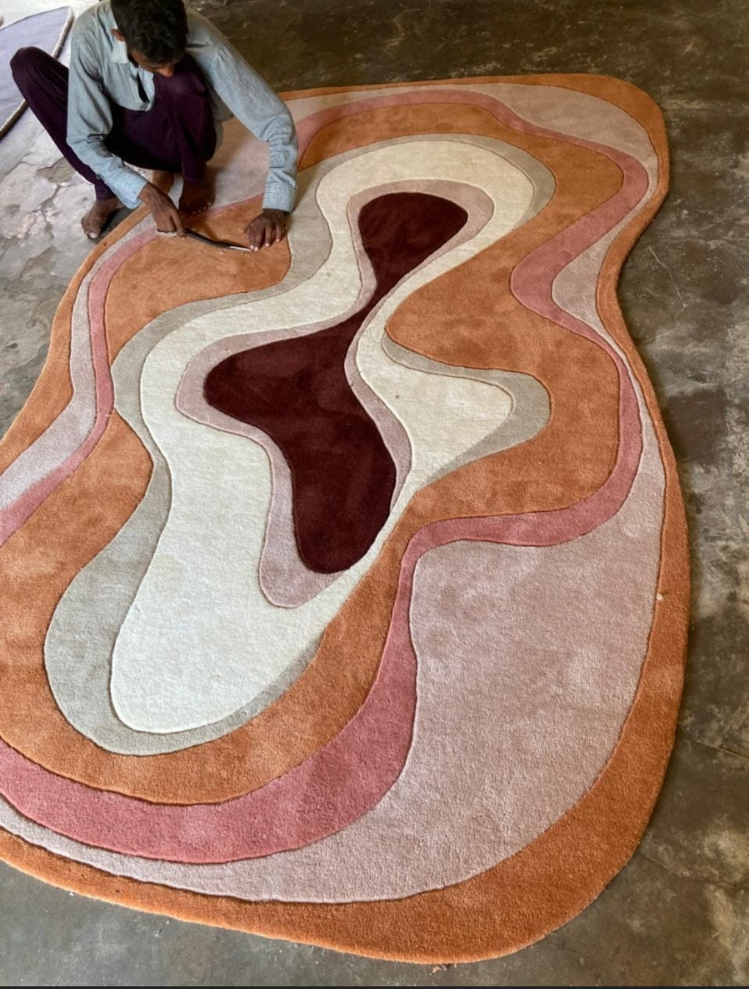 Modern design pattern tafted rug