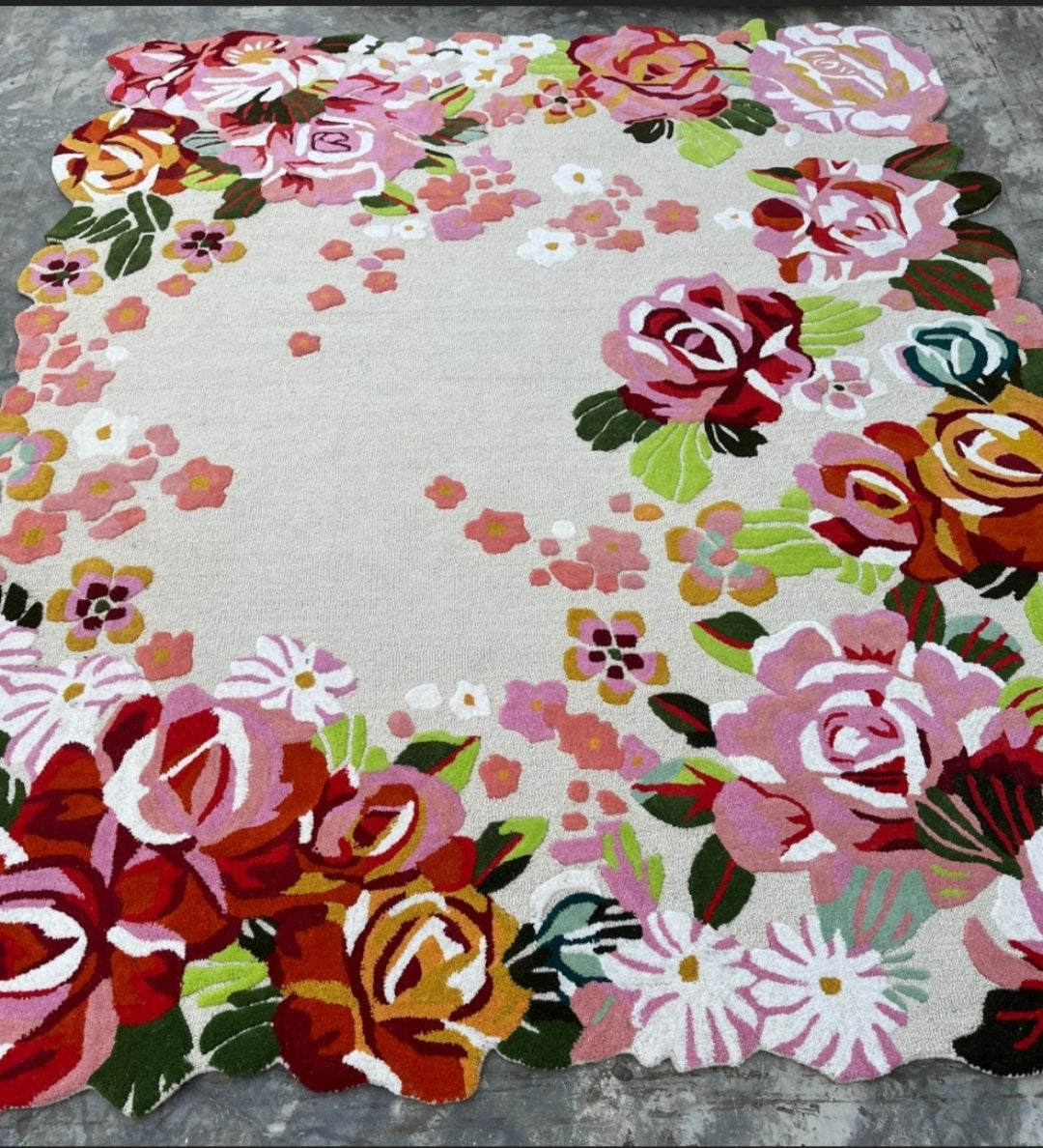Persian design pattern tafted rug