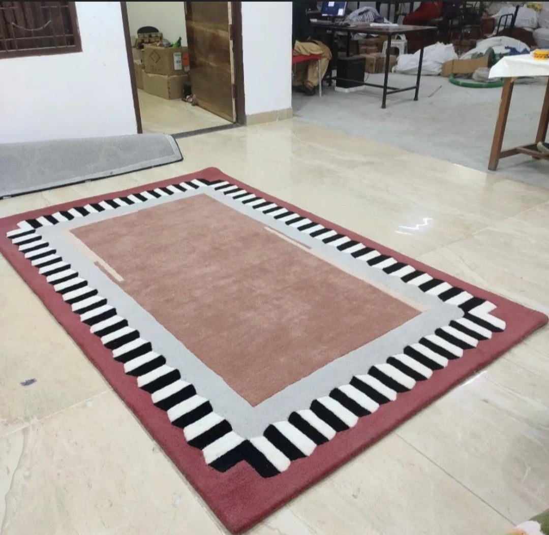 Persian design pattern tafted rug