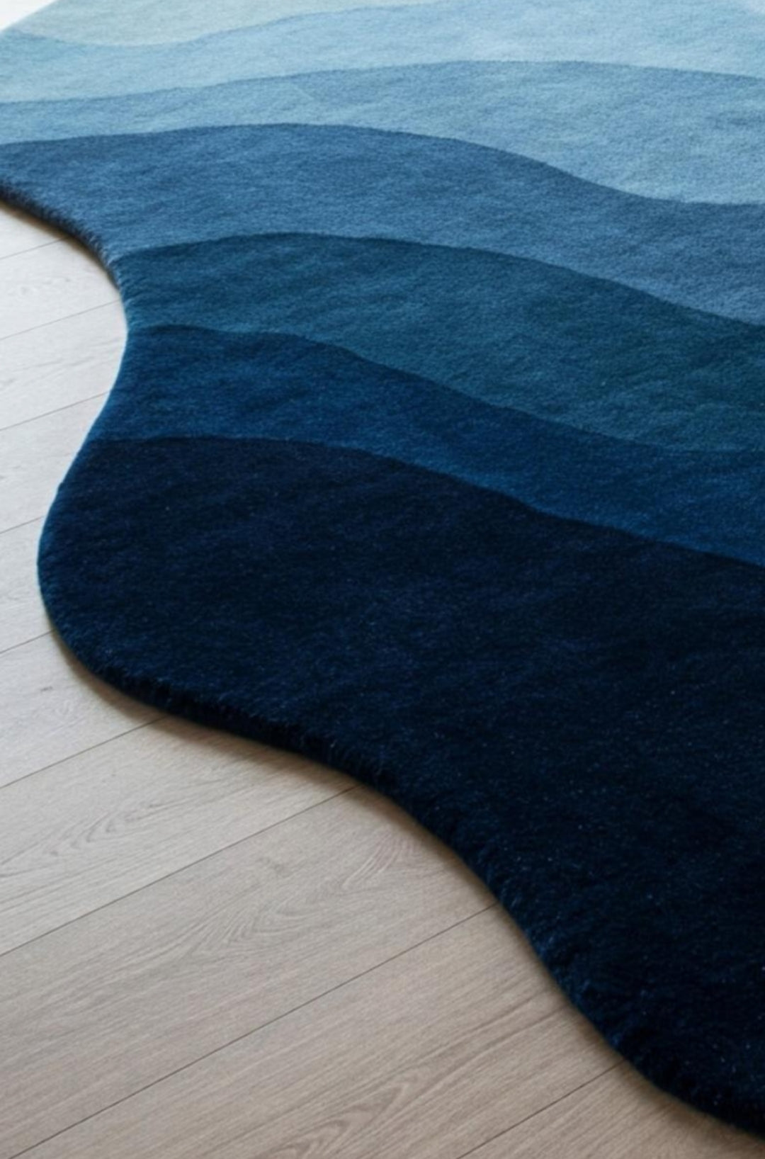 Modern design pattern tafted rug