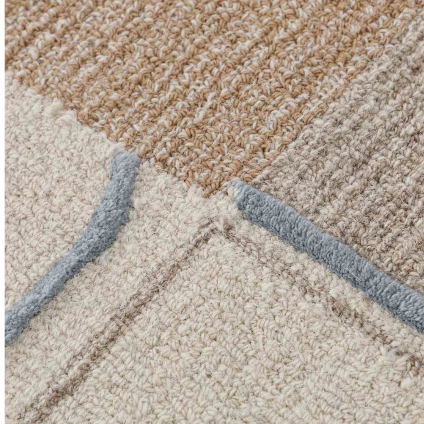 Modern design pattern tafted rug