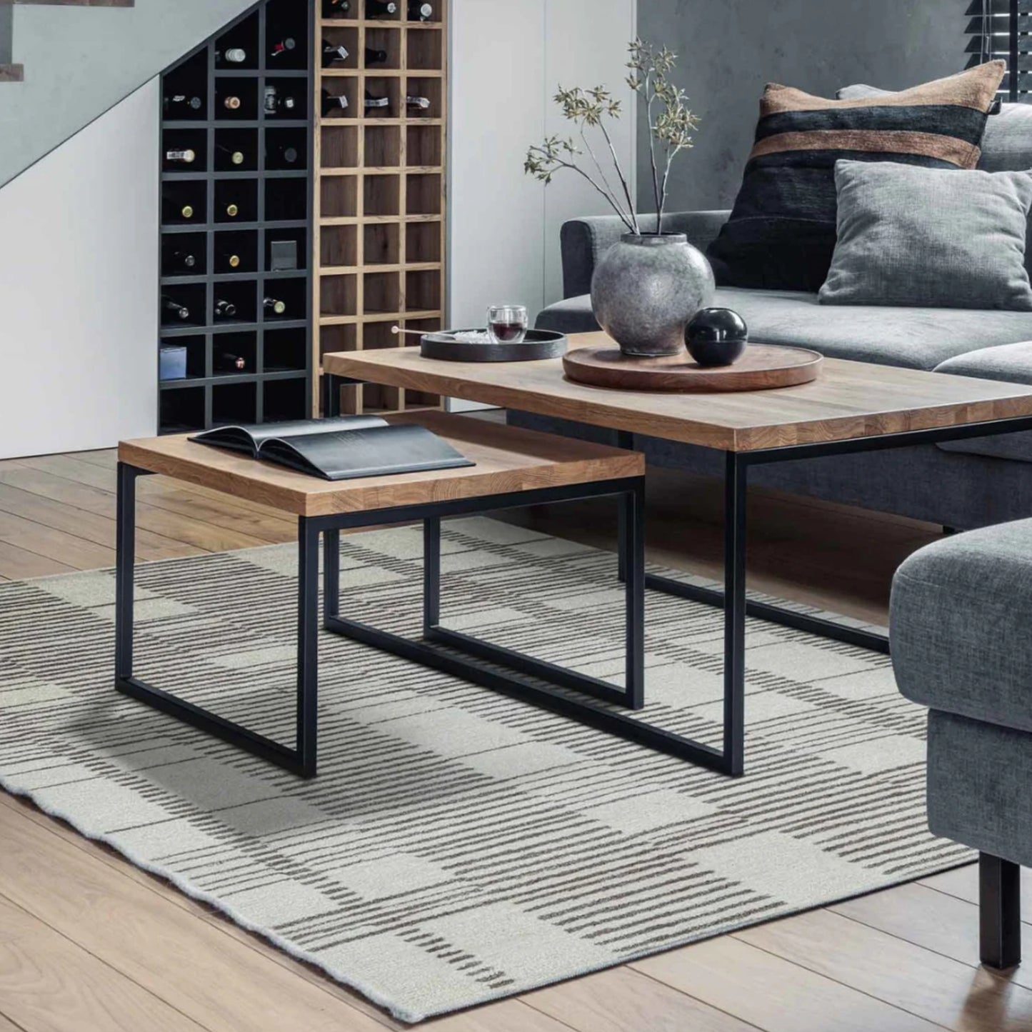 Modern design pattern tafted rug