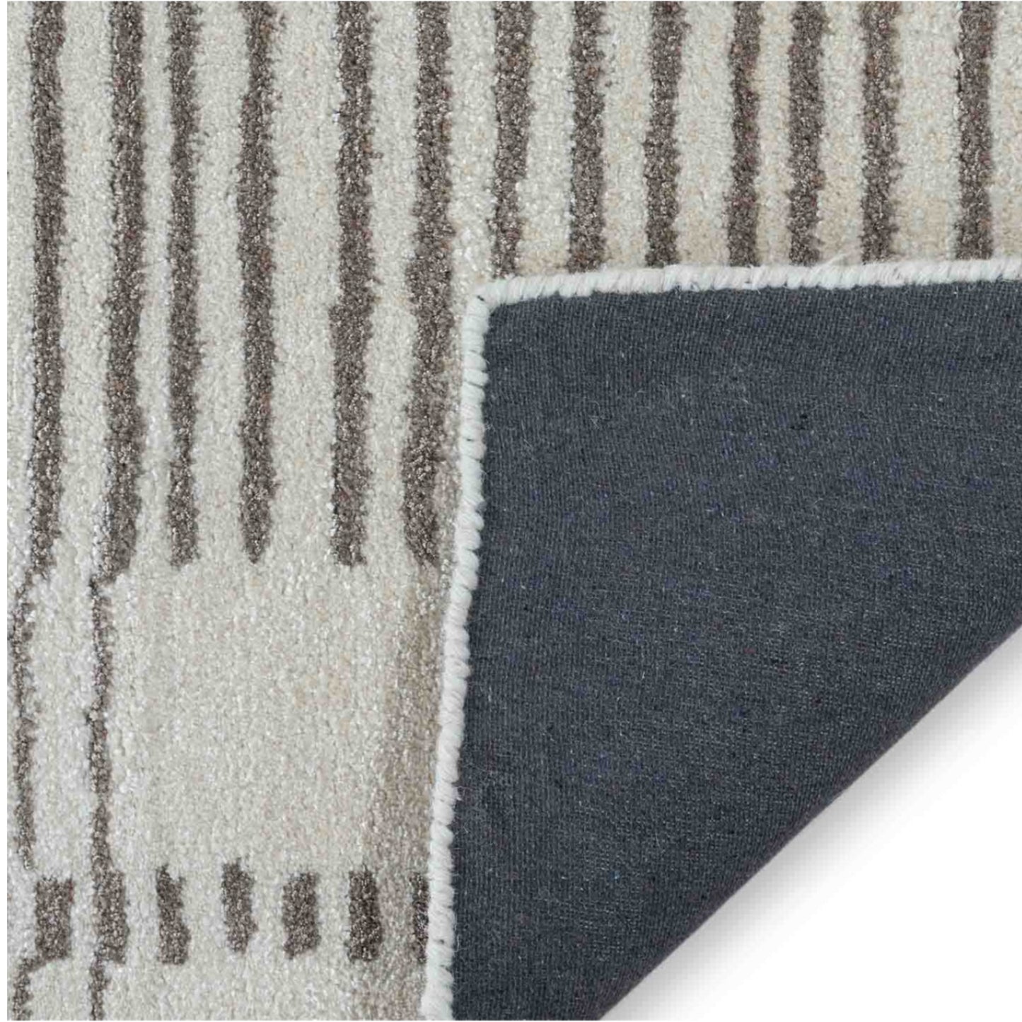 Modern design pattern tafted rug
