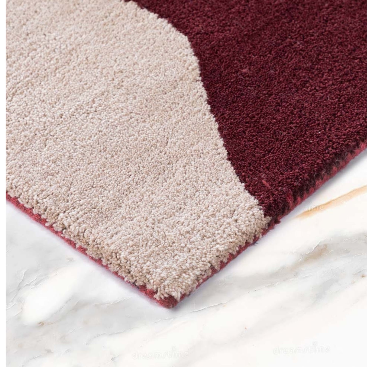 Modern design pattern tafted rug