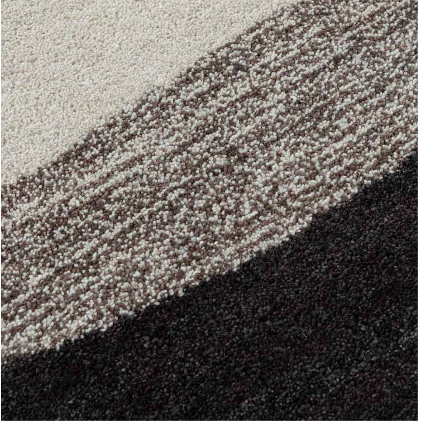 Modern design pattern tafted rug