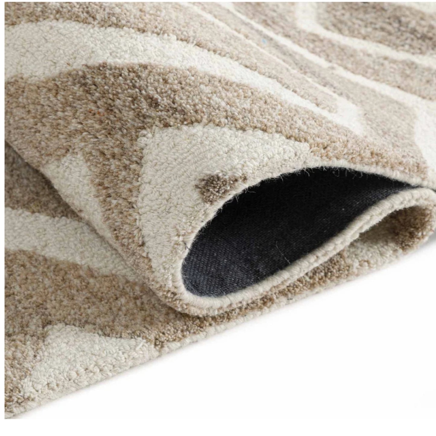 Modern design pattern tafted rug