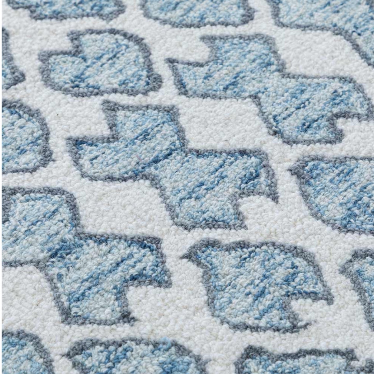 Modern design pattern tafted rug
