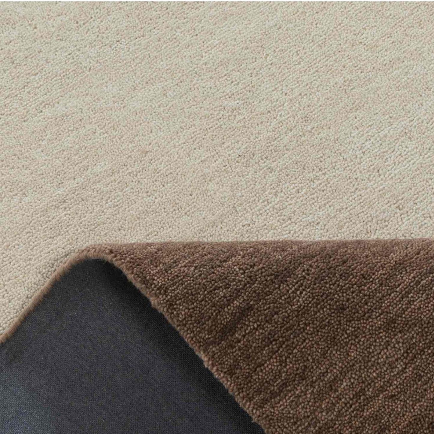Modern design pattern tafted rug