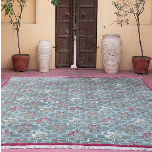 Persian design pattern Hand Knotted
